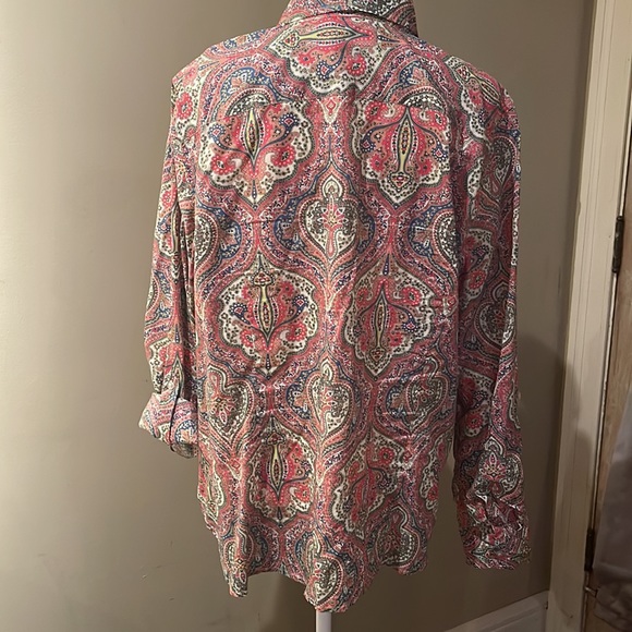 Talbot’s Classic Cotton Button Front Shirt-
SPLENDID PAISLEY PRINT IN XL - Picture 6 of 12